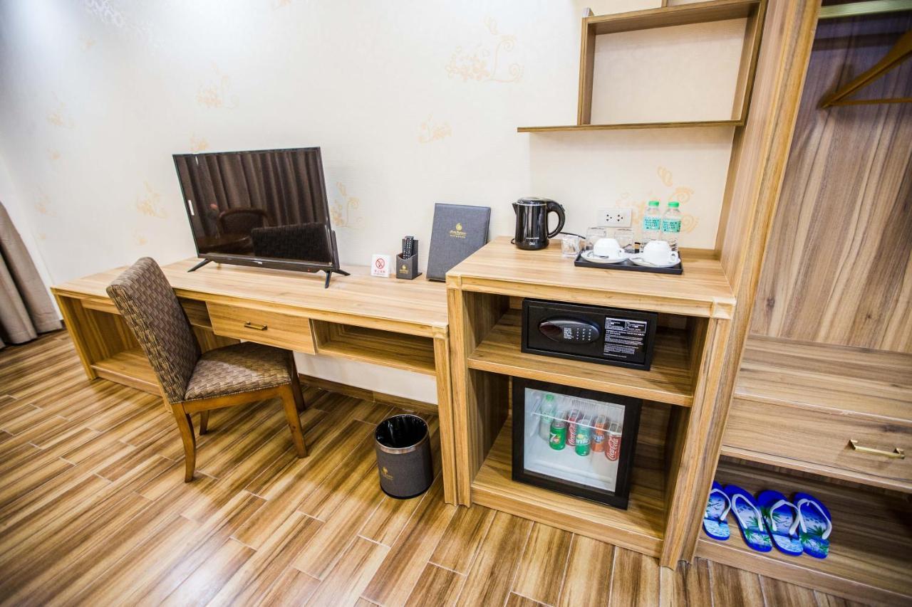 Costa Palawan Resort Puerto Princesa Ngoại thất bức ảnh