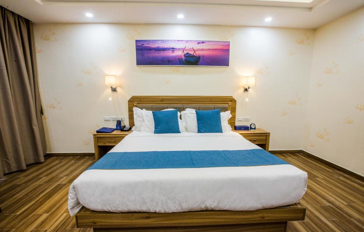Costa Palawan Resort Puerto Princesa Ngoại thất bức ảnh